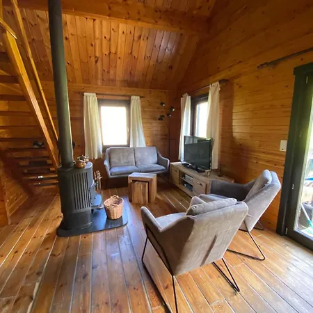 Chalet The Wooden Whisper *