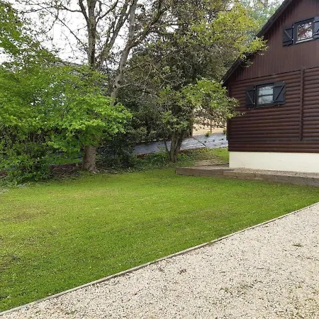 Chalet The Wooden Whisper *