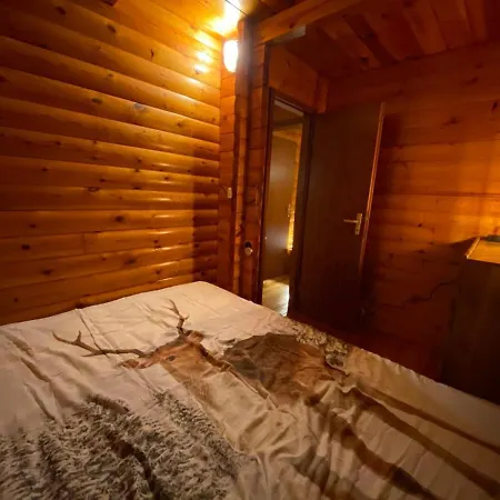 The Wooden Whisper Chalet Durbuy